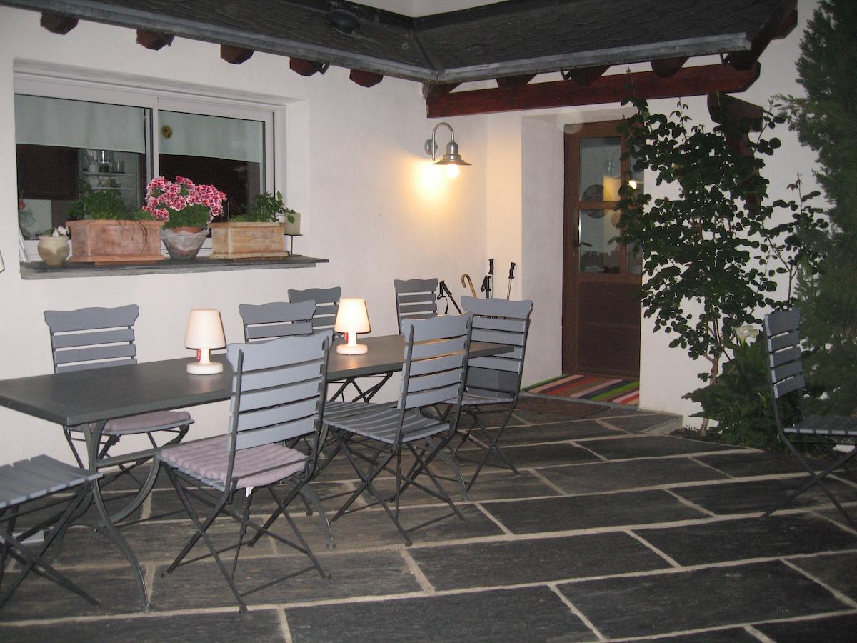 La Maison Carolane Latour de Carol Bagian luar foto